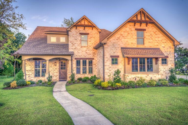 The Lone Star Advantage: Your Ultimate Guide to In-House Financing for Semi Trucks in Texas