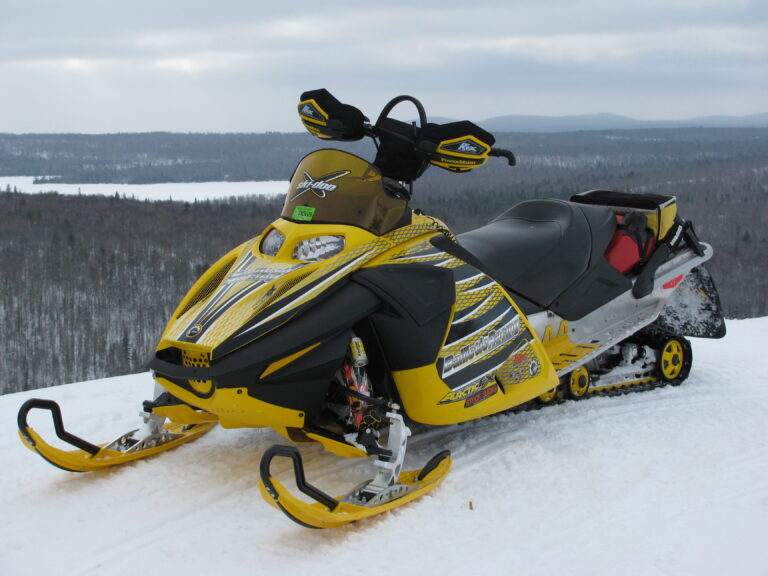 The Ultimate Guide to Snowmobile Valuation: Navigating the "Snowmobile Kelley Blue Book" Landscape