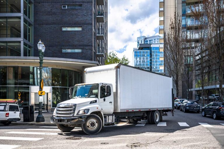 Unveiling the Mighty 26ft Box Truck: Your Ultimate Guide to Dimensions, Capacity, and Practical Use